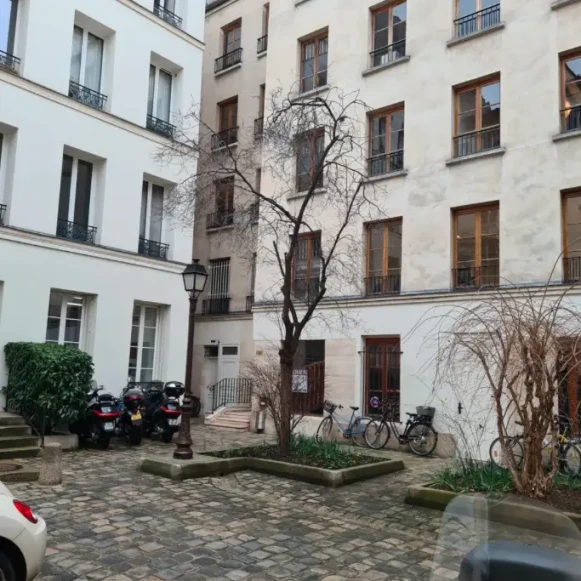 Open Space  4 postes Location bureau Rue du Faubourg Saint-Antoine Paris 75011 - photo 7