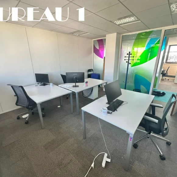 Bureau privé 18 m² 4 postes Location bureau Rue Maurice Hartmann Issy-les-Moulineaux 92130 - photo 1