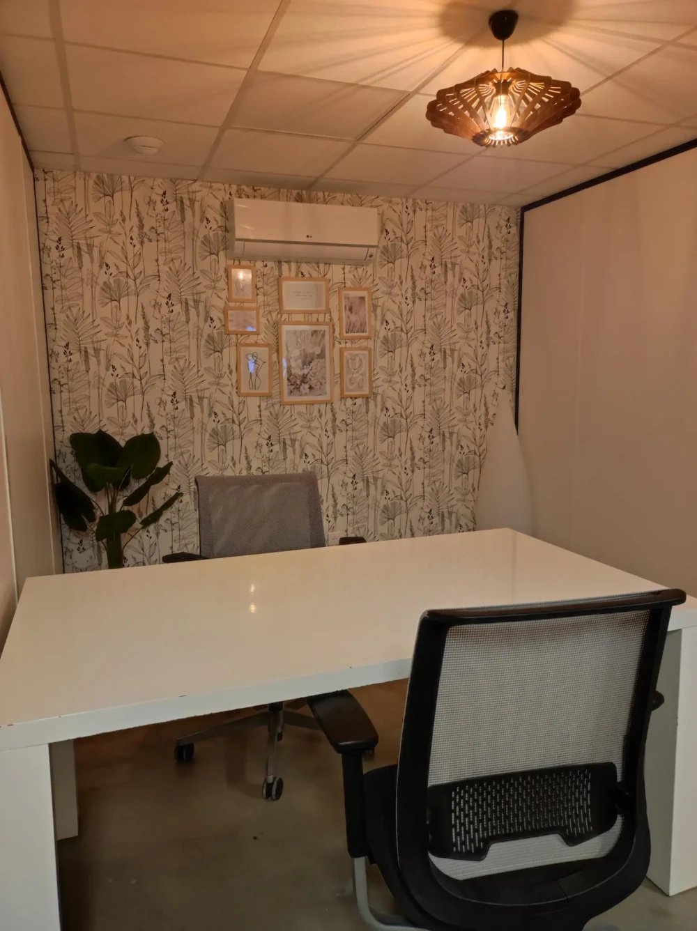 Bureau privé - 33600 - 4 postes - 800€