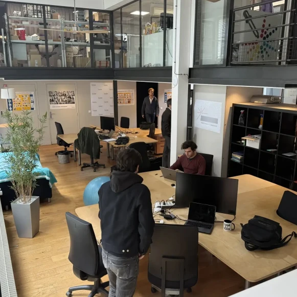 Bureau privé 239 m² 20 postes Location bureau Rue Guy Môquet Malakoff 92240 - photo 1