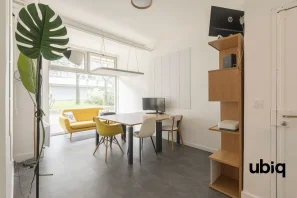 Espace indépendant - 75011 - 11 postes - 5000€