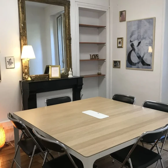 Bureau privé 20 m² 4 postes Coworking Avenue du Maine Paris 75014 - photo 1