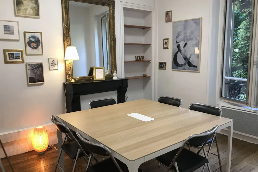 Bureau privé - 75014 - 4 postes - 1990€