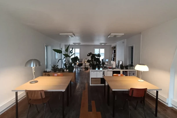 Open Space - 75002 - 3 postes - 330€