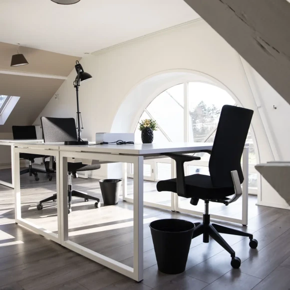 Bureau privé 17 m² 2 postes Coworking Chemin des Peupliers  Marcq-en-Barœul Marcq-en-Baroeul 59700 - photo 2