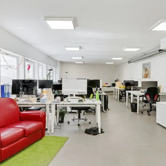 Espace indépendant 538 m² 80 postes Coworking Rue de Cîteaux Paris 75012 - photo 3