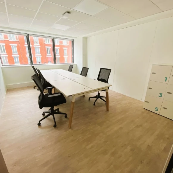 Bureau privé 38 m² 6 postes Location bureau Boulevard Gouvion-Saint-Cyr Paris 75017 - photo 12