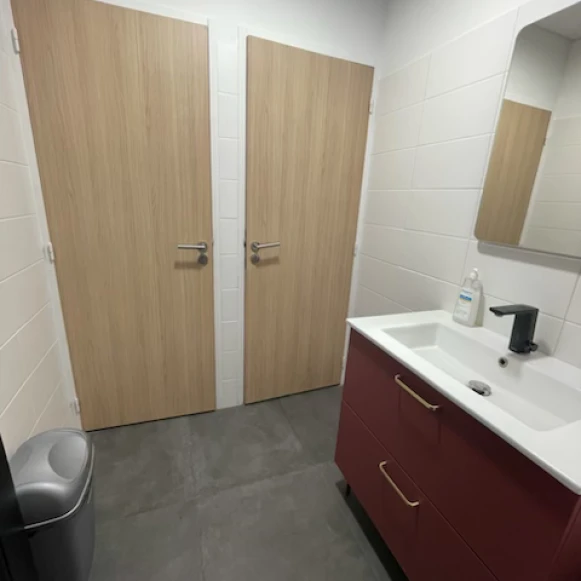 Bureau privé 148 m² 15 postes Coworking Place de la Gare Lille 59800 - photo 1