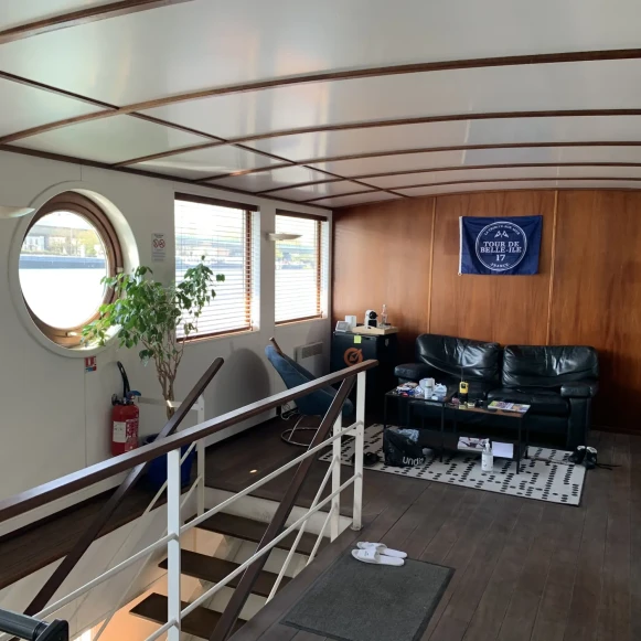 Bureau privé 22 m² 5 postes Coworking Quai du 4 Septembre Boulogne-Billancourt 92100 - photo 2