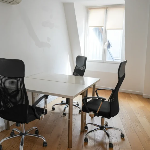 Espace indépendant 194 m² 30 postes Location bureau Rue du Faubourg Montmartre Paris 75009 - photo 7