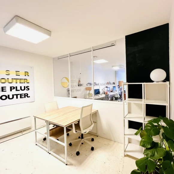 Bureau privé 68 m² 8 postes Location bureau Rue Lamartine Paris 75009 - photo 10