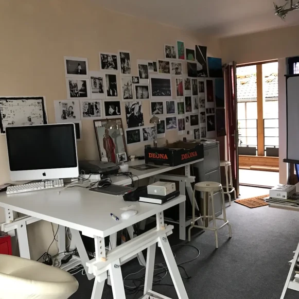 Bureau privé 19 m² 2 postes Coworking Rue Mariton Saint-Ouen-sur-Seine 93400 - photo 3