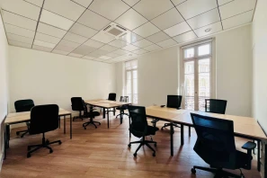 Bureau privé - 13001 - 8 postes - 3120€