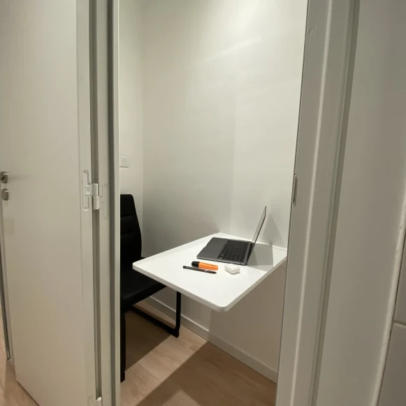 Bureau privé 9 m² 2 postes Coworking Rue de la Roderie Bouaye 44830 - photo 5