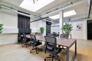 Espace indépendant - 75012 - 22 postes - 9700€