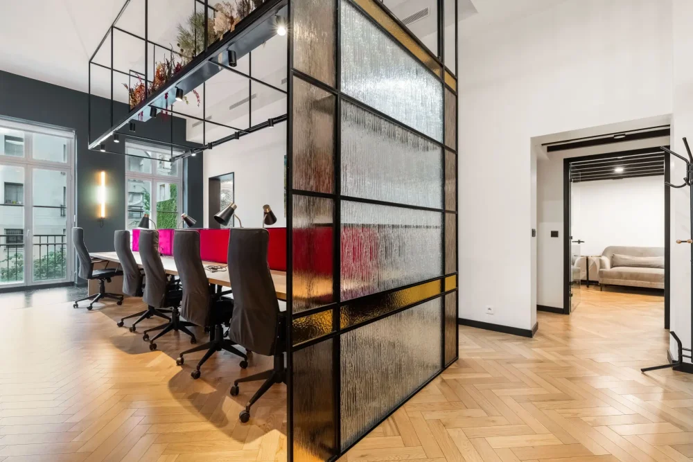 Espace indépendant - 75010 - 17 postes - 24780€