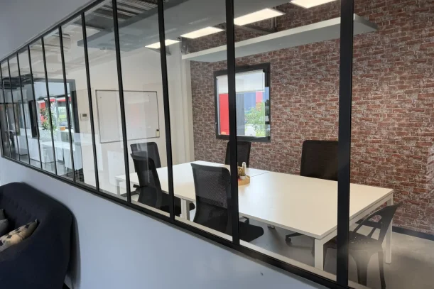 Bureau privé - 35230 - 4 postes - 1160€