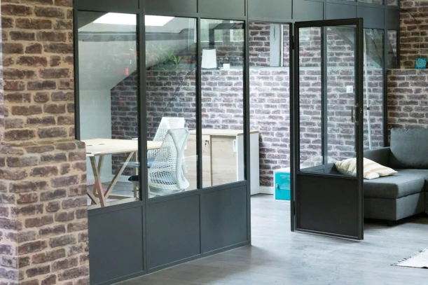 Bureau privé - 78490 - 15 postes - 2000€