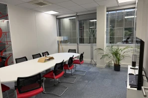 Open Space - 92360 - 6 postes - 350€