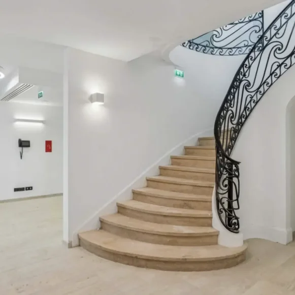 Espace indépendant 350 m² 50 postes Location bureau Rue Spontini Paris 75016 - photo 2