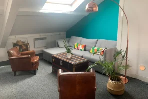 Open Space - 75011 - 1 poste - 360€