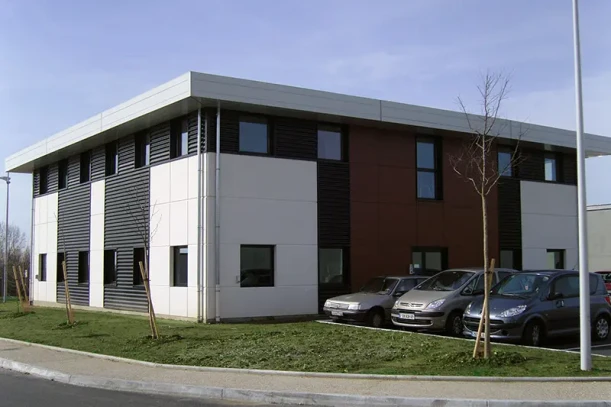 Espace indépendant - 69140 - 15 postes - 2490€