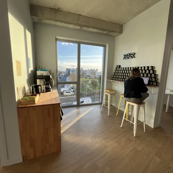 Bureau privé 20 m² 2 postes Coworking Boulevard Jean Moulin Angers 49100 - photo 3