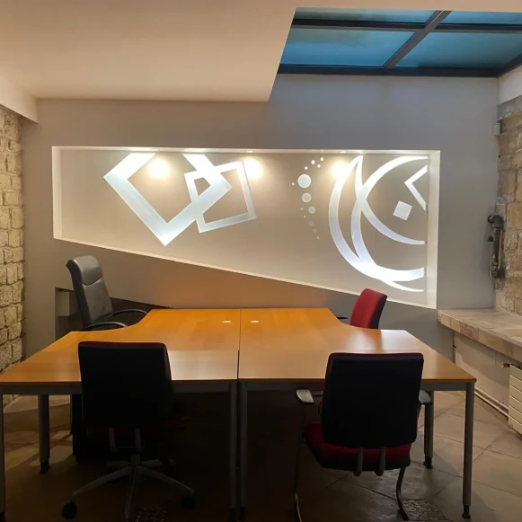 Bureau privé 42 m² 4 postes Location bureau Rue de Berri Paris 75008 - photo 5