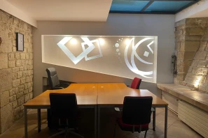Bureau privé - 75008 - 4 postes - 2100€