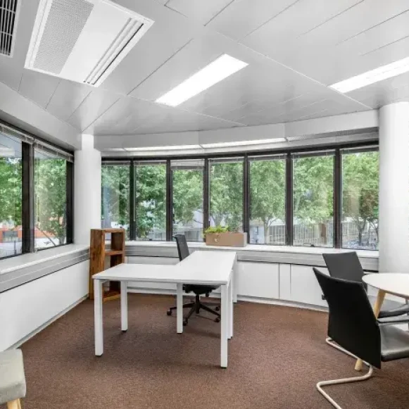 Bureau privé 35 m² 8 postes Coworking Avenue Georges Pompidou Lyon 69003 - photo 5