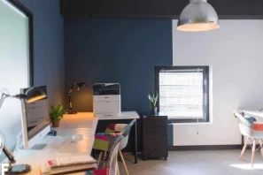 Open Space - 17000 - 3 postes - 200€