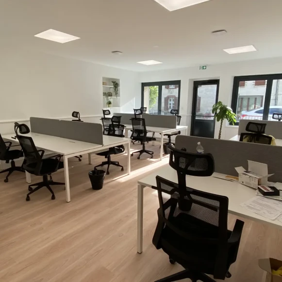 Open Space  8 postes Coworking Rue de la Roderie Bouaye 44830 - photo 1