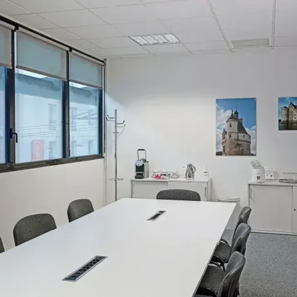 Bureau privé 15 m² 3 postes Coworking Passage de la Râpe Orléans 45000 - photo 7