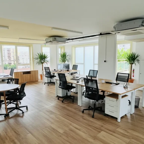 Espace indépendant 149 m² 21 postes Location bureau Rue Jean Bleuzen Vanves 92170 - photo 1