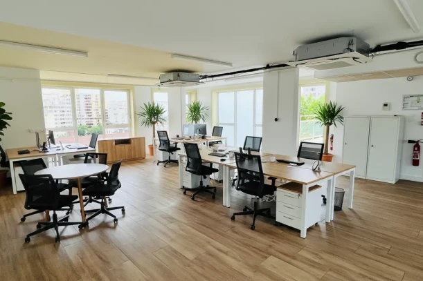 Espace indépendant - 92170 - 21 postes - 9760€