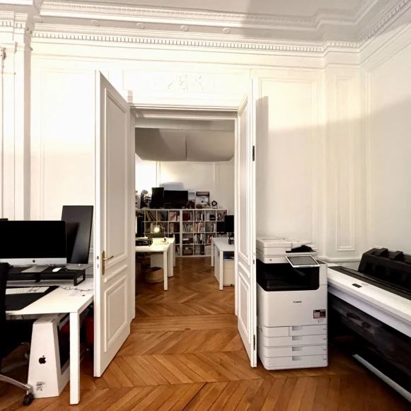 Bureau privé 85 m² 14 postes Location bureau Rue Blanche Paris 75009 - photo 7