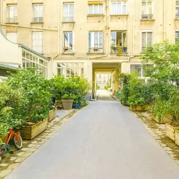 Espace indépendant 40 m² 7 postes Location bureau Rue Oberkampf Paris 75011 - photo 6