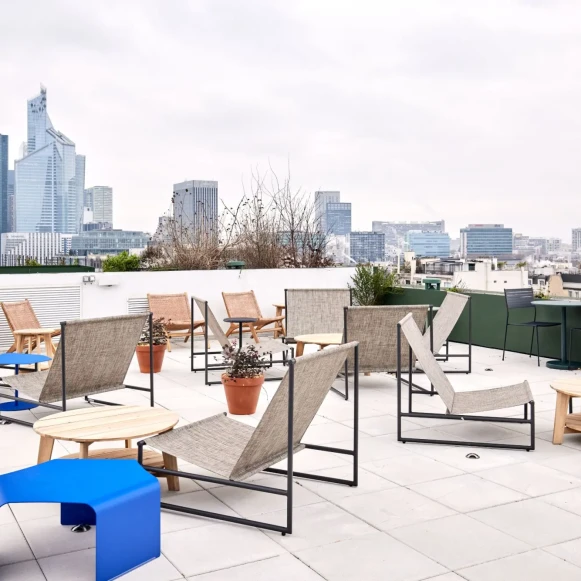 Bureau privé 20 m² 6 postes Location bureau Avenue Charles de Gaulle Neuilly-sur-Seine 92200 - photo 2