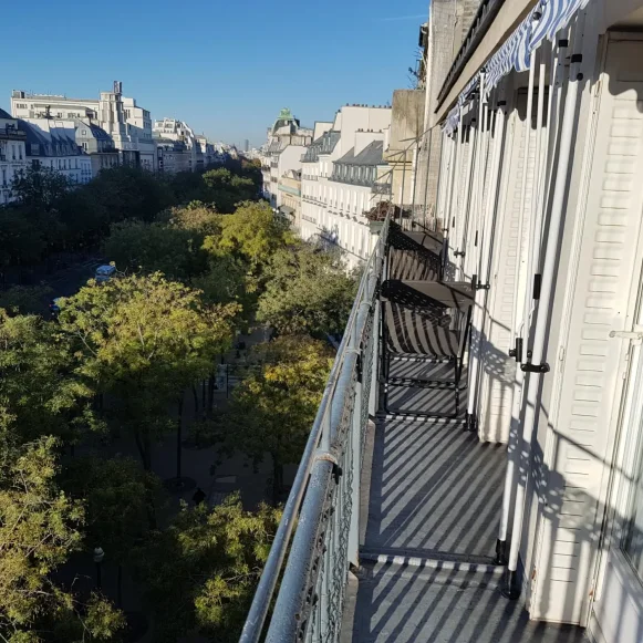 Bureau privé 62 m² 7 postes Location bureau Boulevard de Bonne Nouvelle Paris 75010 - photo 4