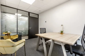 Bureau privé - 78990 - 2 postes - 980€