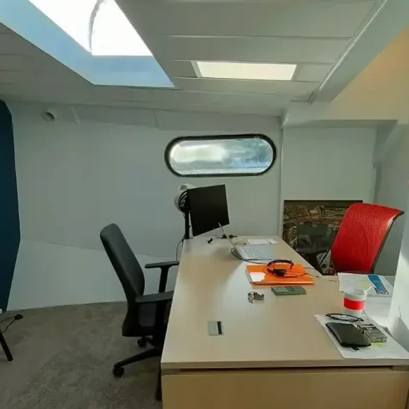 Bureau privé 100 m² 10 postes Coworking Quai Rambaud Lyon 69002 - photo 1