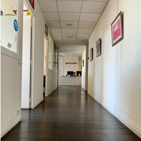 Espace indépendant 50 m² 6 postes Coworking Avenue de la République Paris 75011 - photo 6