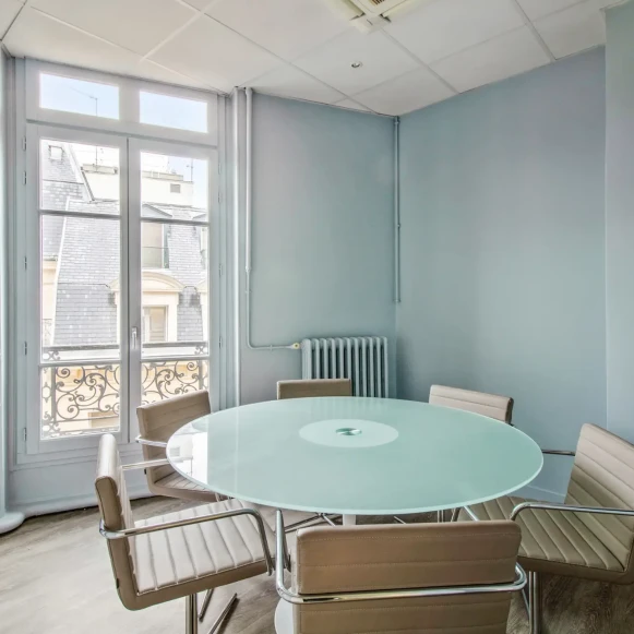 Bureau privé 30 m² 8 postes Coworking Rue la Fayette Paris 75009 - photo 5