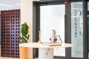 Espace indépendant - 75017 - 3 postes - 2400€