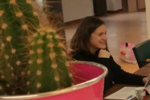 Open Space - 08110 - 8 postes - 160€