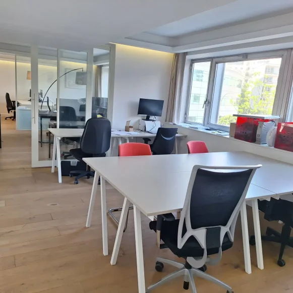 Bureau privé 130 m² 24 postes Location bureau Quai du Président Paul Doumer Courbevoie 92400 - photo 4