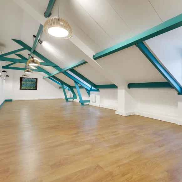 Bureau privé 150 m² 24 postes Coworking Rue Charlot Paris 75003 - photo 2