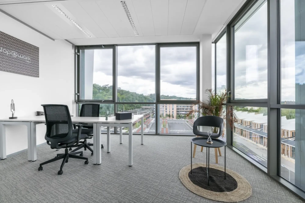 Bureau privé - 78000 - 4 postes - 1920€