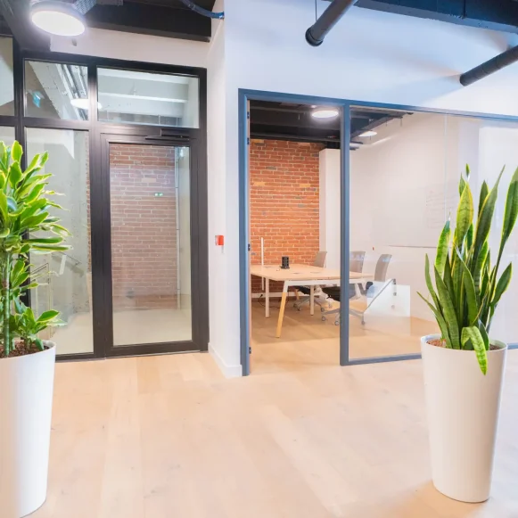 Open Space  40 postes Coworking Rue Nationale Lille 59800 - photo 3