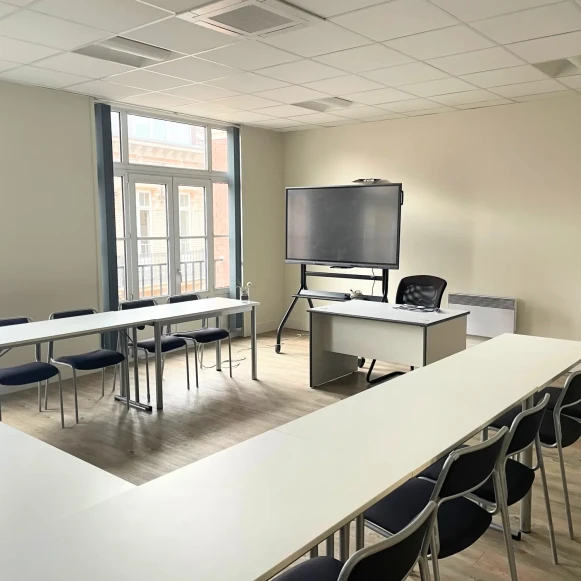 Bureau privé 12 m² 3 postes Coworking Place de la Gare Lille 59800 - photo 6